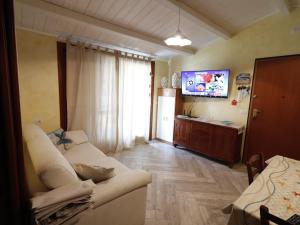 Μια τηλεόραση ή/και κέντρο ψυχαγωγίας στο Glamour House Villasimius