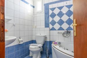 Kúpeľňa v ubytovaní Des Roses Hotel + 37 fotografií