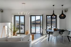 La pileta dentro o cerca de Agathee Cactus villa