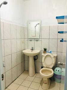 Koupelna v ubytování DoDoWu Homestay
