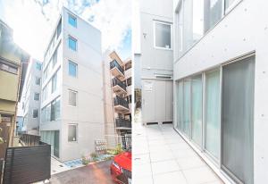 un immeuble d'appartements avec un balcon et un immeuble avec une voiture rouge dans l'établissement japan house ebisu, à Tokyo