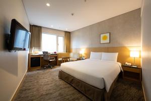 Μια τηλεόραση ή/και κέντρο ψυχαγωγίας στο Stanford Hotel Seoul
