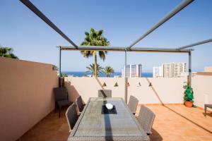 Balkón nebo terasa v ubytování GO2TENERIFE Apart'Tera Solarium, Terraces, Swimming pools & Parking