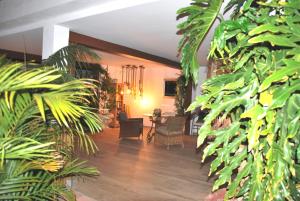 Vonkajšia záhrada v ubytovaní Lacy Golf Apartments