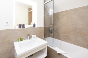 Koupelna v ubytování Kreuz Bern Modern City Hotel