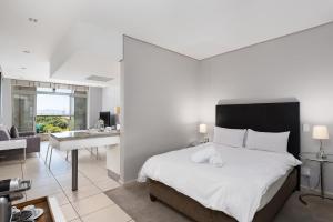 Gallery image of Kaya Stay in Cape Town