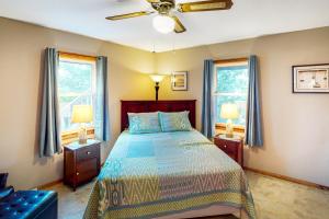 Gallery image of Pirate's Lair #7-F in Frisco