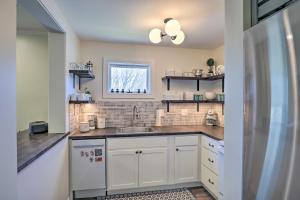 Gallery image of Charming and Walkable Fairport Village Apartment! in Fairport