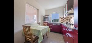 Kuchnia lub aneks kuchenny w obiekcie Aurum luxury apartments