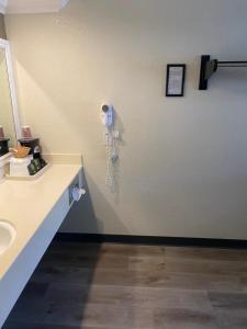 Koupelna v ubytování Atascadero Inn