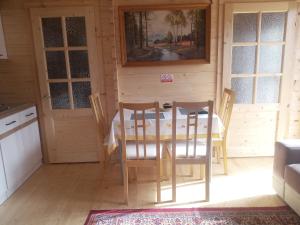 Afbeelding uit fotogalerij van Domek letniskowy Jolcia in Ujazdowo