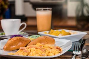 Opciones de desayuno disponibles en Hotel Los Portales Inn
