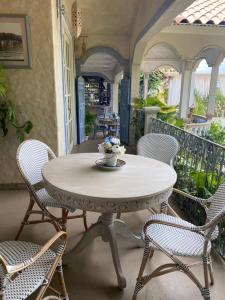 Ein Balkon oder eine Terrasse in der Unterkunft Villa Caprichosa Boutique Hotels