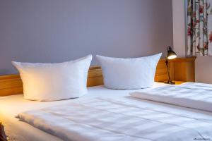Postel nebo postele na pokoji v ubytování Elldus Resort