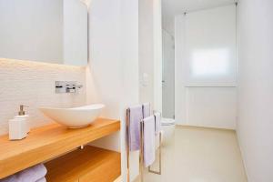 Kúpeľňa v ubytovaní VILLA DARDA con piscina e 3 camere da letto
