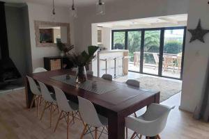 Gallery image of Sunny Open living family home in the Winelands in Cape Town