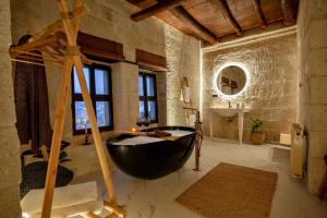 A bathroom at Sato Cave Hotel