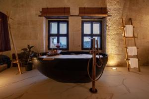 A bathroom at Sato Cave Hotel