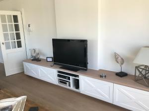 A television and/or entertainment center at Westrand