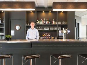 Salone o bar di ibis Luxembourg Sud