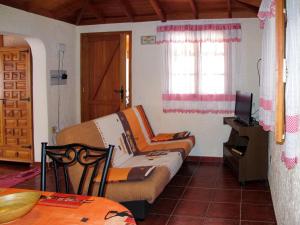 Zona de estar de Holiday Home El Castillo - BUV134 by Interhome