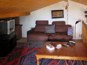 Uma área de estar em Holiday Home Grande Ramaline - LCA165 by Interhome