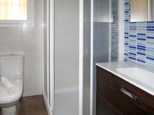 Kúpeľňa v ubytovaní Holiday Home Ayora by Interhome