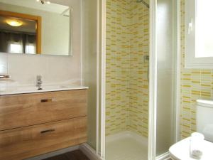 Kúpeľňa v ubytovaní Holiday Home Ayora by Interhome