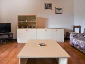 Posedenie v ubytovaní Apartment Basic by Interhome