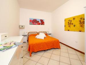 Postel nebo postele na pokoji v ubytování Apartment La Villa 2 by Interhome