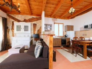 Kuchyňa alebo kuchynka v ubytovaní Holiday Home Sundance by Interhome