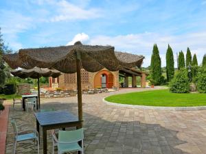 Zahrada ubytování Apartment Le Palaie - 'Mangiatoia' by Interhome