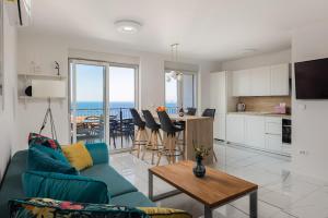 Köök või kööginurk majutusasutuses MBA modern beach apartments