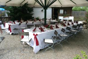 Um restaurante ou outro lugar para comer em Herberts Stubn