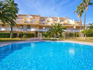 Bazén v ubytovaní Holiday Home Jardines de Denia I by Interhome alebo v jeho blízkosti