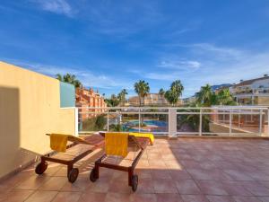 Bazén v ubytovaní Holiday Home Jardines de Denia I by Interhome alebo v jeho blízkosti