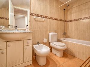 Kúpeľňa v ubytovaní Holiday Home Jardines de Denia I by Interhome