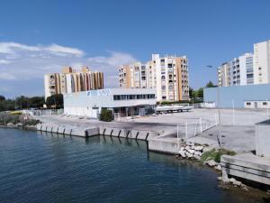 Photo de la galerie de l'établissement Jolis Studios vue sur mer Port, Etangs et Canaux Résidence RIVERCITY, à Carnon-Plage