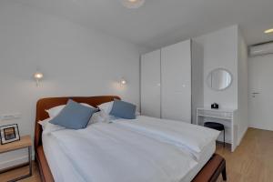 Postel nebo postele na pokoji v ubytování Holiday home L & B Makarska