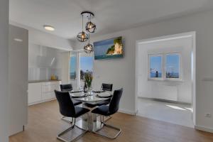 Fotografie z fotogalerie ubytování Holiday home L & B Makarska v destinaci Makarska