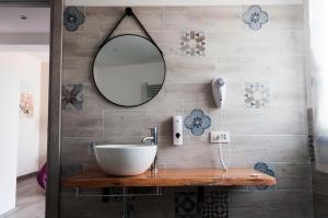 Koupelna v ubytování La Piccola Formica Charme Rooms + 37 fotografií