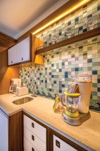 Dapur atau dapur kecil di Margaritaville Vacation Club by Wyndham - St Thomas