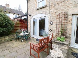 En terrasse eller udendørsområde på Lavender Cottage