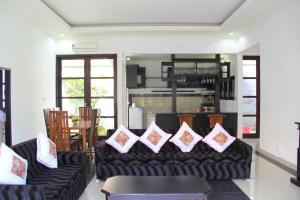 Η κουζίνα ή μικρή κουζίνα στο Ketut Villa Sanur