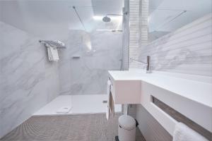 Kúpeľňa v ubytovaní Hotel Faro Salazón