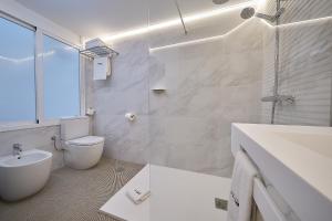Kúpeľňa v ubytovaní Hotel Faro Salazón