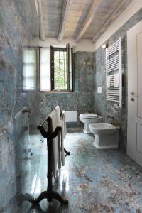 Koupelna v ubytování Suites&Atelier Lake Como