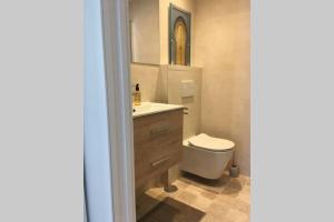 Fotografia z galérie ubytovania Costabella -Villa mit Pool zur Alleinbenutzung v Marbelli