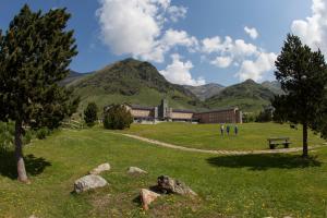 Hotel Vall de Núria, Queralbs – Updated 2022 Prices