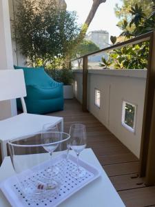 Balkoni atau teres di Velar Apartment Suites +4 gambar